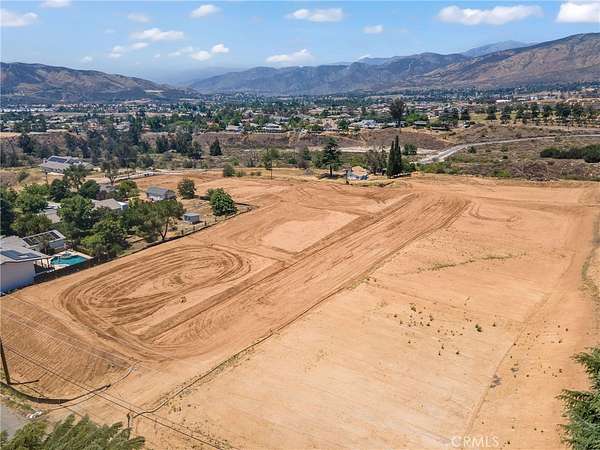 8.38 Acres of Residential Land for Sale in Yucaipa, California