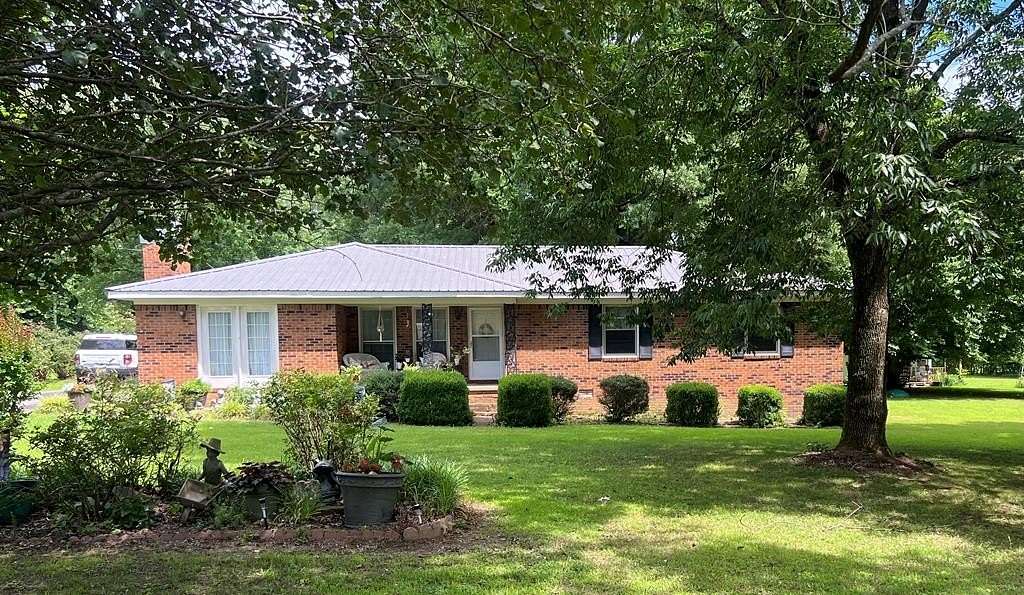 2.18 Acres of Land with Home for Sale in Huntingdon, Tennessee