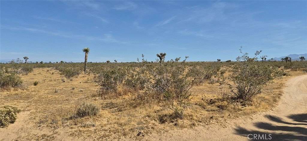 5 Acres of Residential Land for Sale in Phelan, California