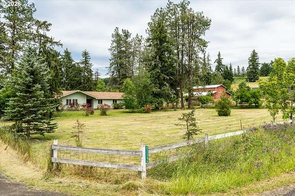 7.5 Acres of Land with Home for Sale in Dexter, Oregon