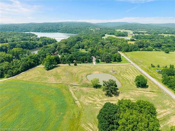 5 Acres of Residential Land for Sale in Van Buren, Arkansas