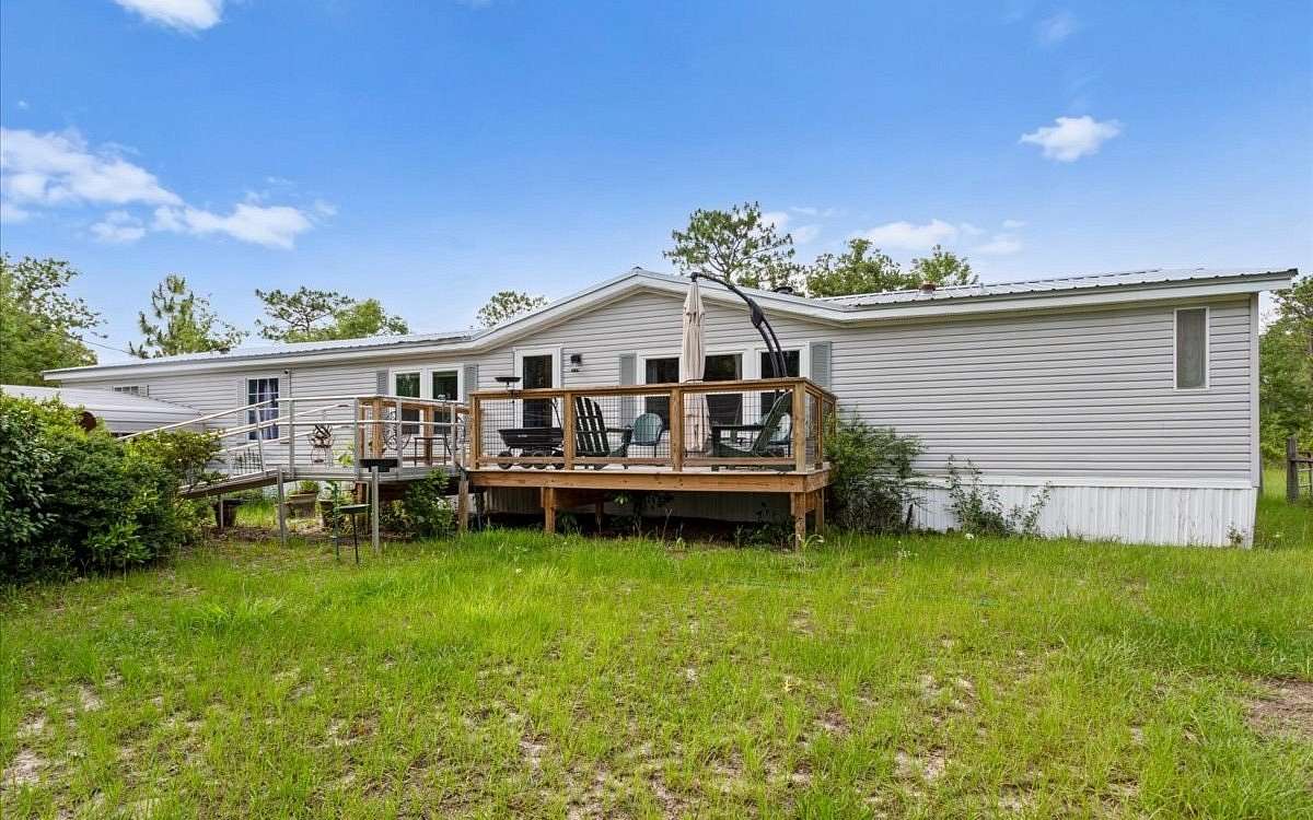 5.1 Acres of Land with Home for Sale in High Springs, Florida