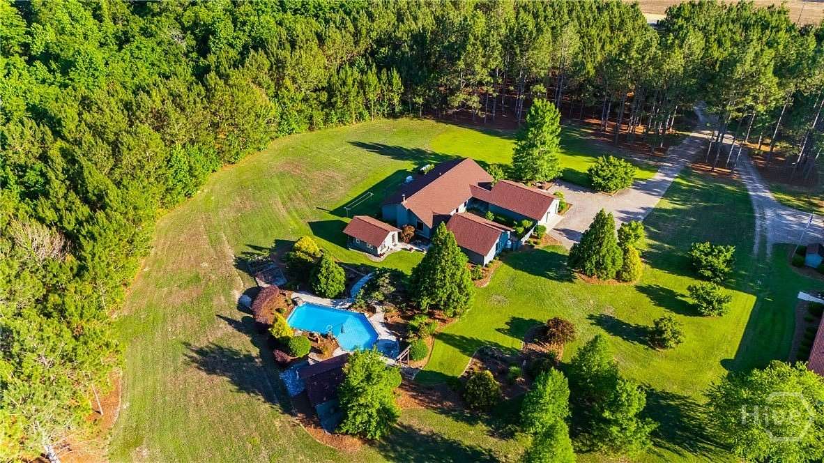 20 Acres of Land with Home for Sale in Millen, Georgia