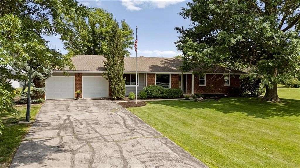 4.9 Acres of Land with Home for Sale in Stilwell, Kansas