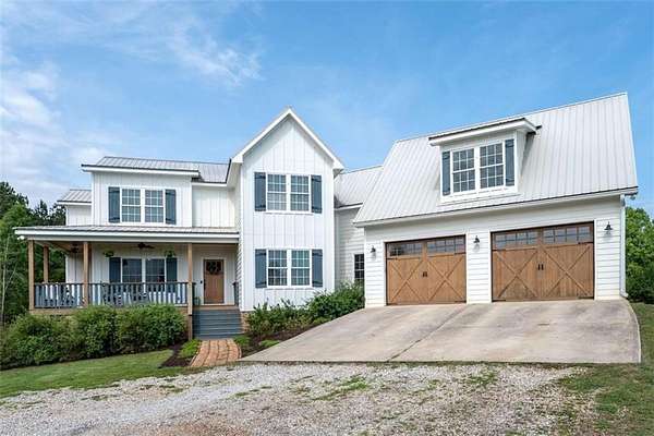 4 Acres of Land with Home for Sale in Bogart, Georgia