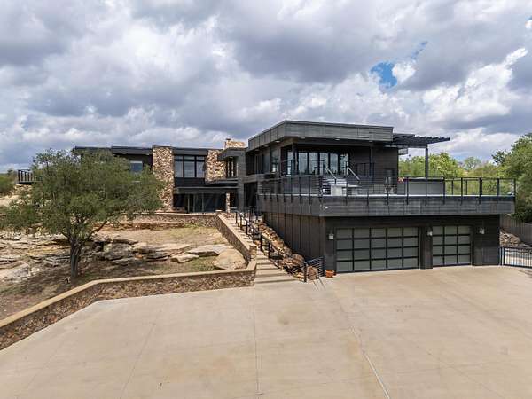 2.25 Acres of Land with Home for Sale in Amarillo, Texas