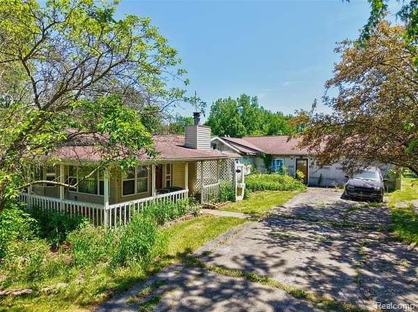1.86 Acres of Land with Home for Sale in Mount Morris, Michigan