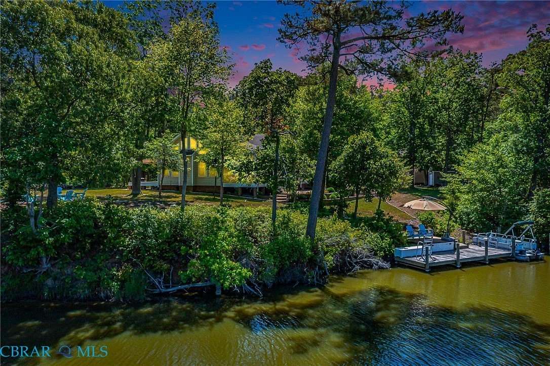 2.89 Acres of Land with Home for Sale in Heathsville, Virginia