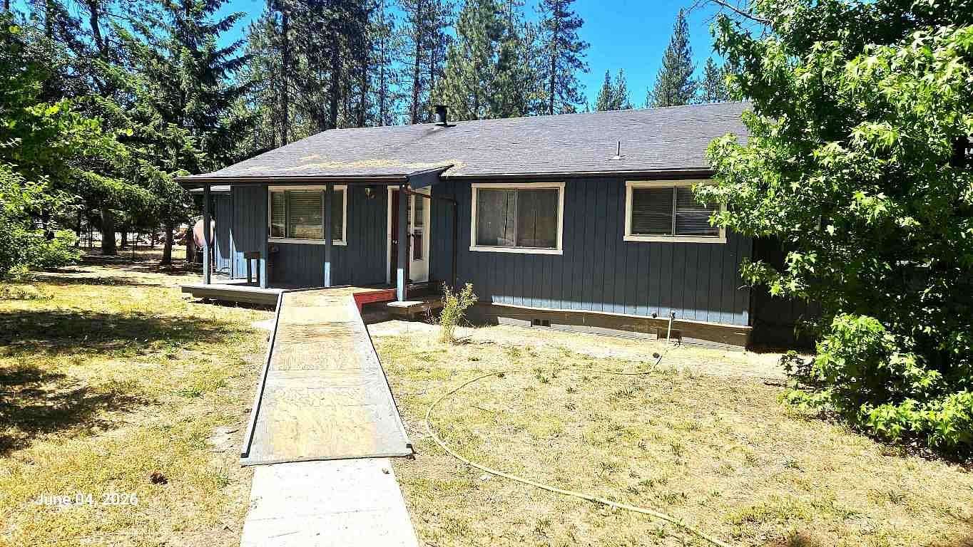 2.5 Acres of Land with Home for Sale in Fort Jones, California