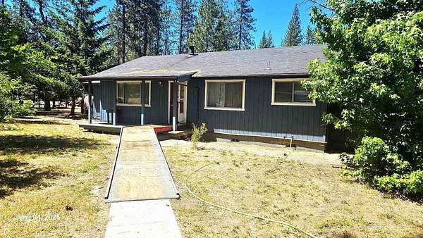 2.5 Acres of Land with Home for Sale in Fort Jones, California