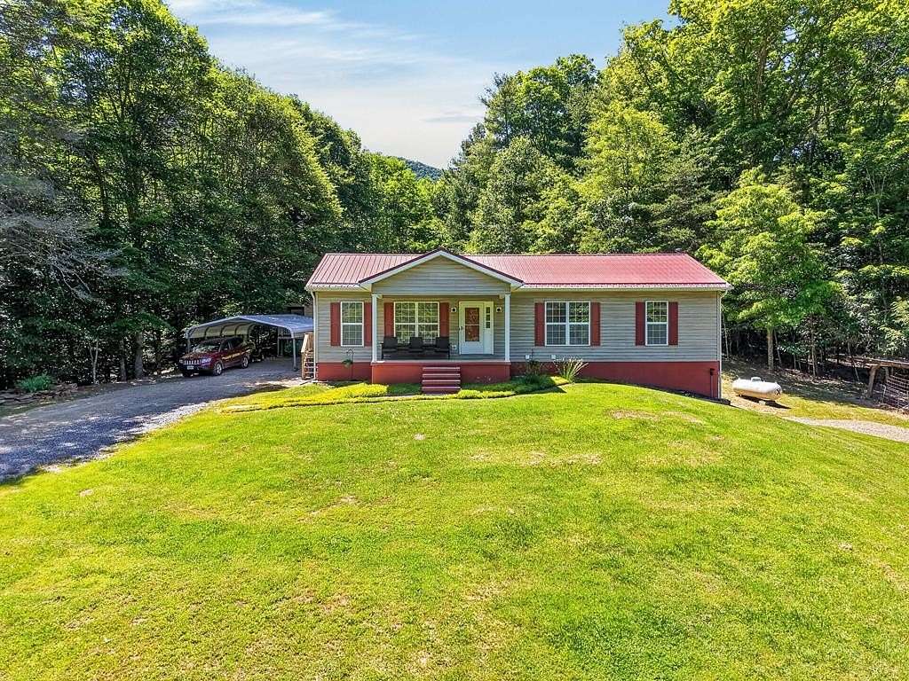 90.2 Acres of Land with Home for Sale in Wytheville, Virginia