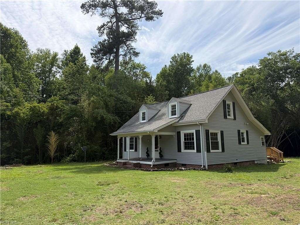 1.53 Acres of Land with Home for Sale in Suffolk, Virginia
