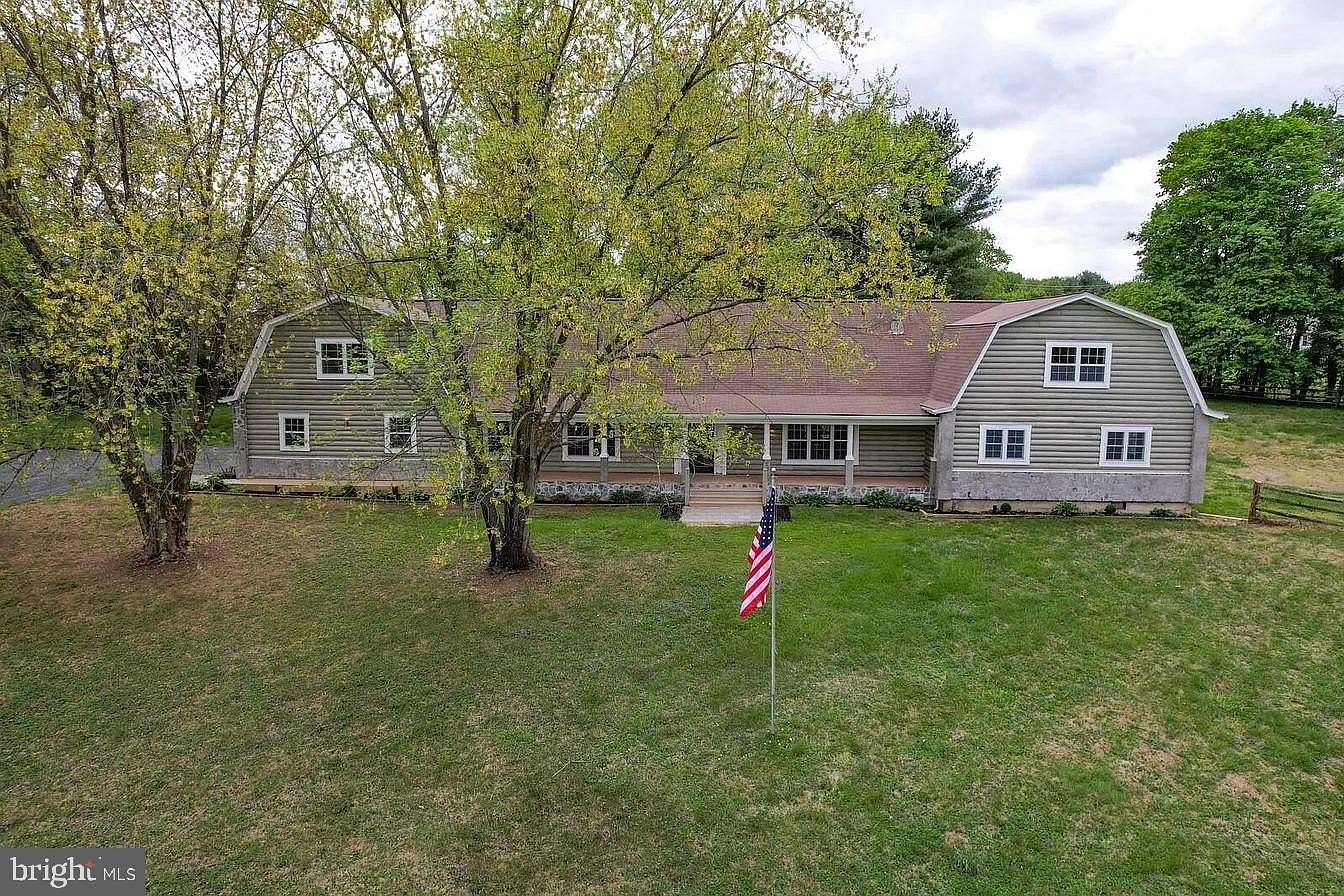 3 Acres of Land with Home for Sale in Gaithersburg, Maryland