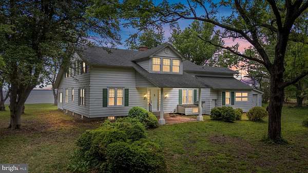 12.2 Acres of Land with Home for Sale in Queenstown, Maryland