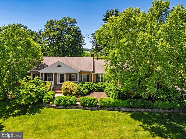 14 Acres of Land with Home for Sale in Upperville, Virginia