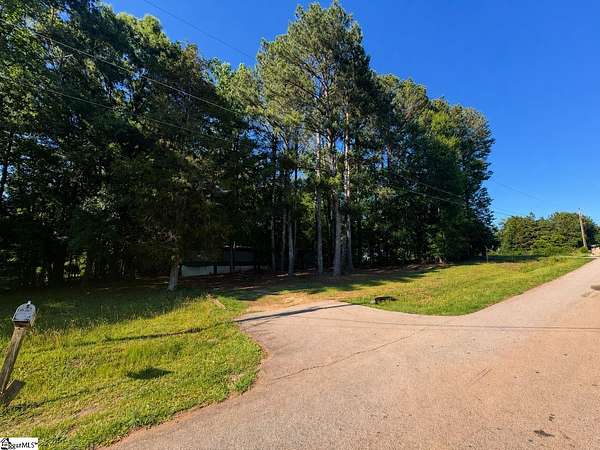 2 Acres of Residential Land for Sale in Belton, South Carolina
