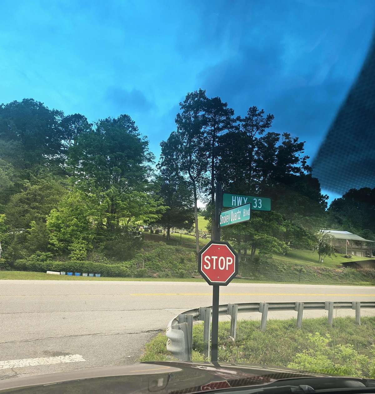 1.77 Acres of Residential Land for Sale in New Tazewell, Tennessee
