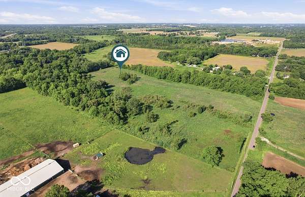 22 Acres of Land for Sale in Chesterfield, Indiana