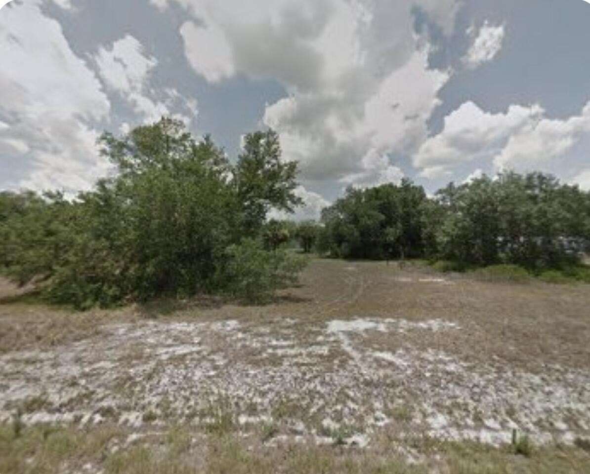 1 Acre of Residential Land for Sale in Clewiston, Florida