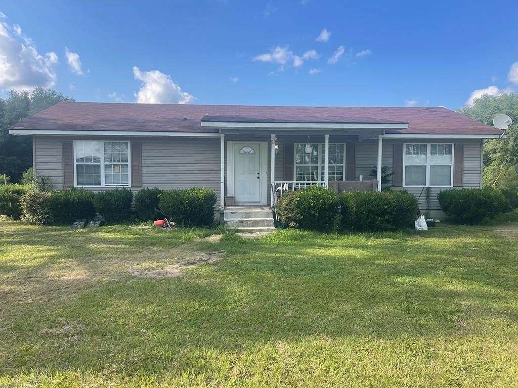 3 Acres of Land with Home for Sale in Vienna, Georgia
