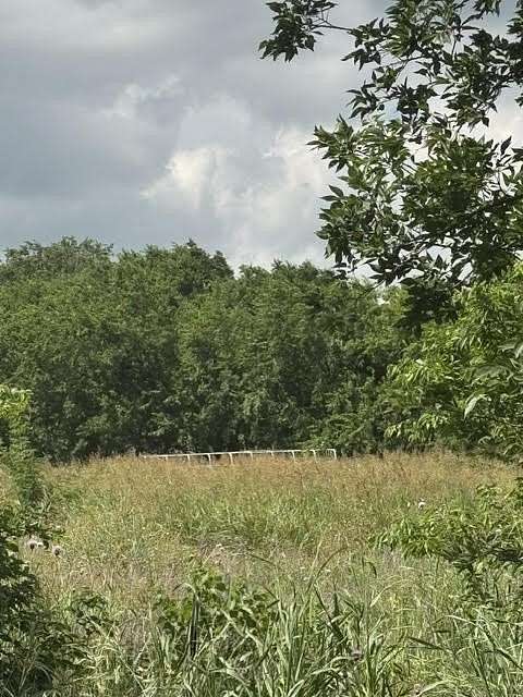 2 Acres of Land for Sale in Decatur, Texas
