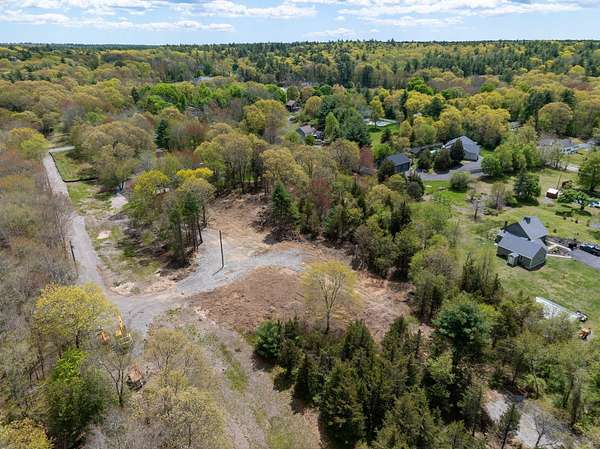 1.6 Acres of Residential Land for Sale in Freetown Town, Massachusetts