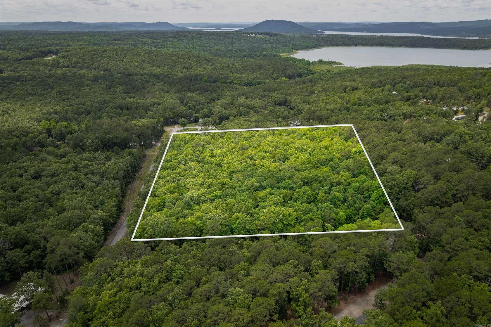 7 Acres of Residential Land for Sale in Higden, Arkansas