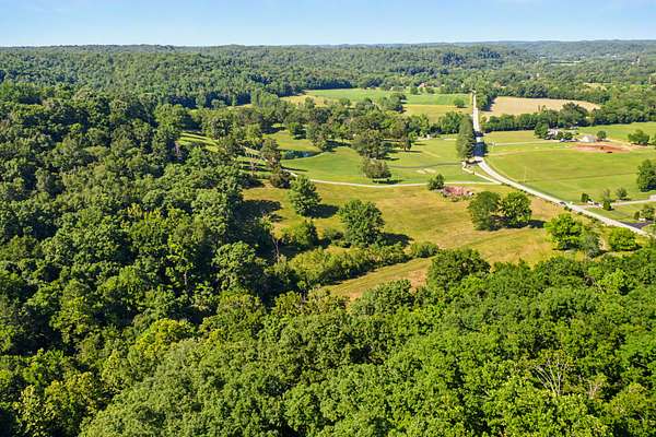 578 Acres of Land for Sale in Franklin, Tennessee