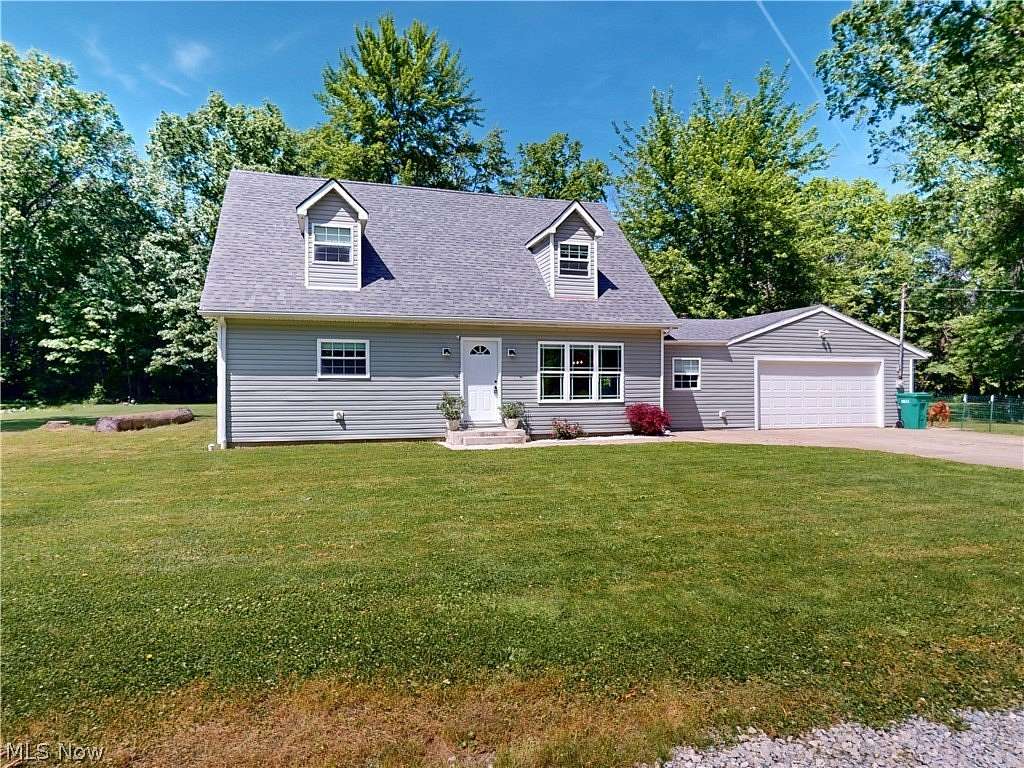 7.5 Acres of Land with Home for Sale in Geneva, Ohio