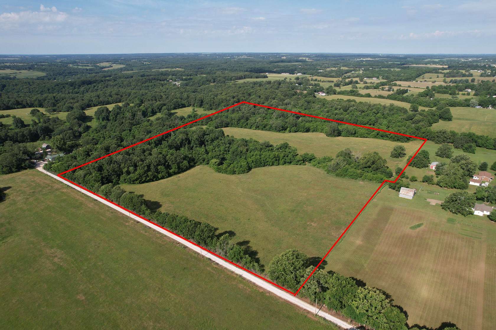 29.5 Acres of Agricultural & Residential Land for Sale in Aurora, Missouri
