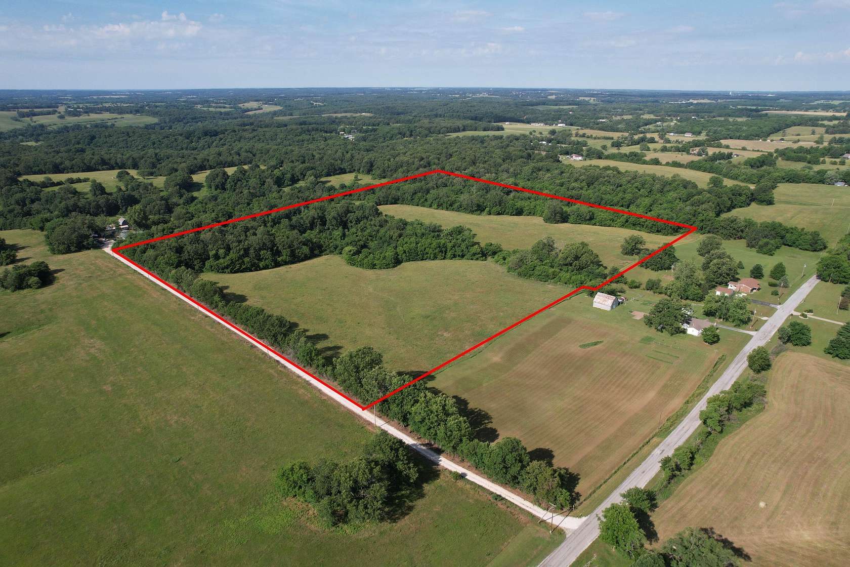 29.5 Acres of Agricultural & Residential Land for Sale in Aurora, Missouri
