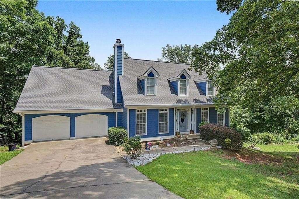 2.5 Acres of Land with Home for Sale in Cartersville, Georgia