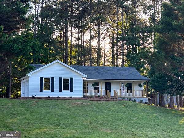 5 Acres of Land with Home for Sale in Grantville, Georgia
