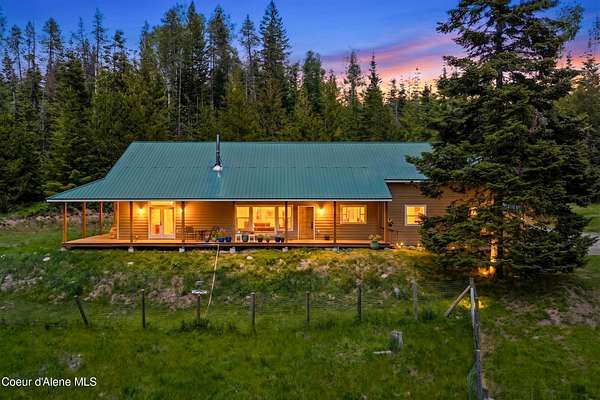 10 Acres of Land with Home for Sale in Sandpoint, Idaho