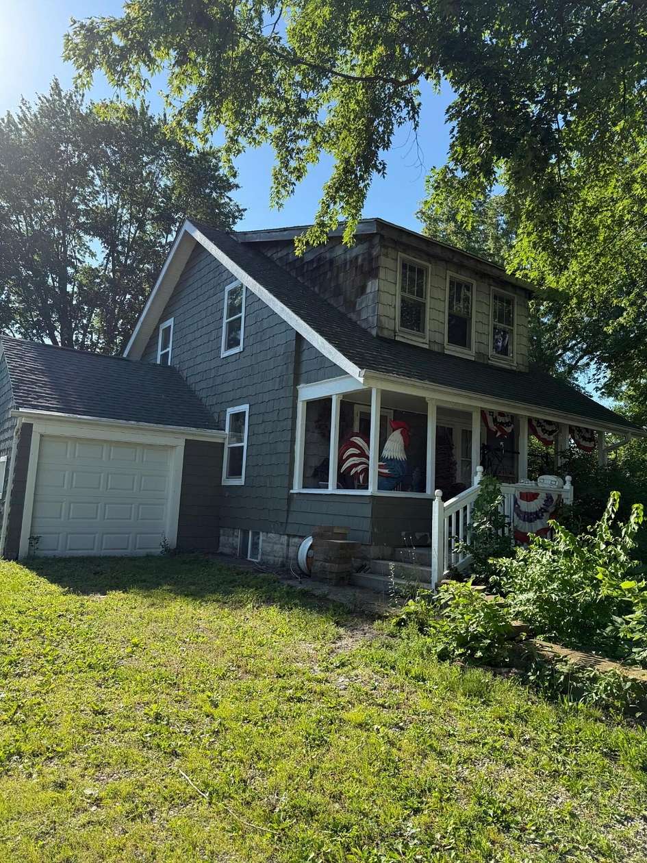 2.5 Acres of Land with Home for Sale in New Albany, Ohio