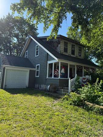 2.5 Acres of Land with Home for Sale in New Albany, Ohio
