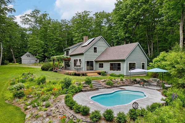 10.1 Acres of Land with Home for Sale in Hartford, Vermont