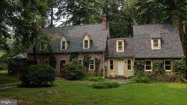 8 Acres of Land with Home for Sale in Elkton, Maryland