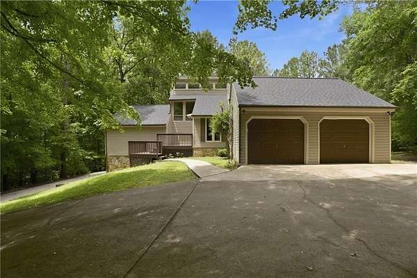 5.3 Acres of Land with Home for Sale in Fayetteville, Georgia