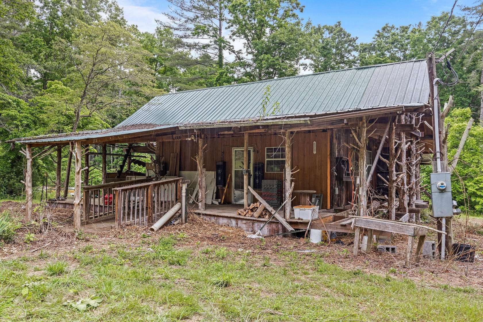 16 Acres of Land with Home for Sale in Spring City, Tennessee