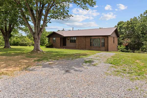 1.9 Acres of Land with Home for Sale in Westmoreland, Tennessee