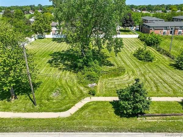0.78 Acres of Commercial Land for Sale in Southgate, Michigan