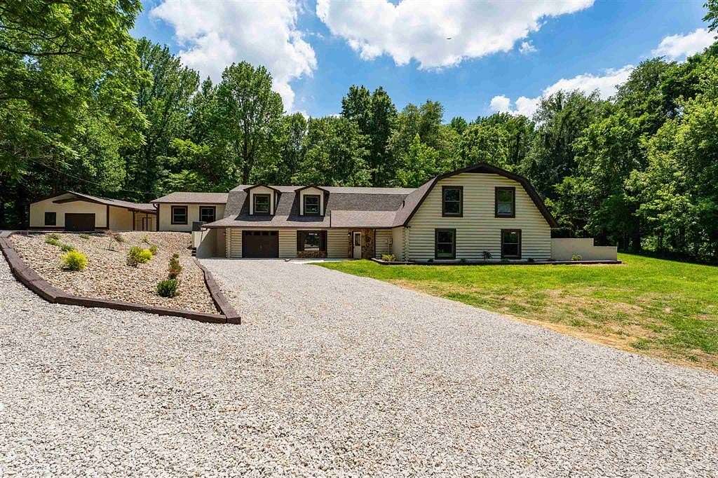 4.87 Acres of Land with Home for Sale in Owensboro, Kentucky