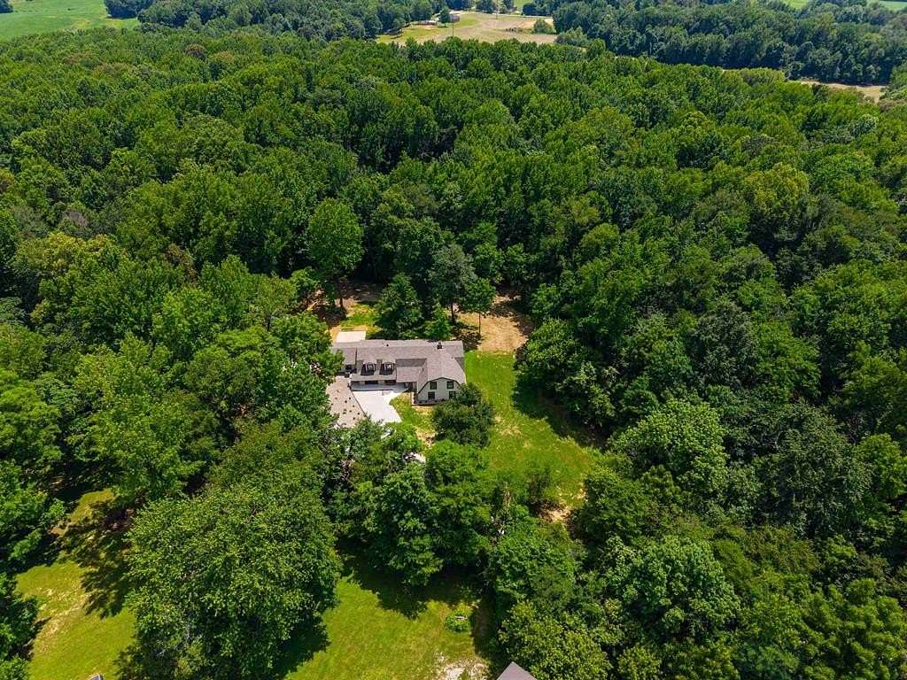 4.87 Acres of Land with Home for Sale in Owensboro, Kentucky