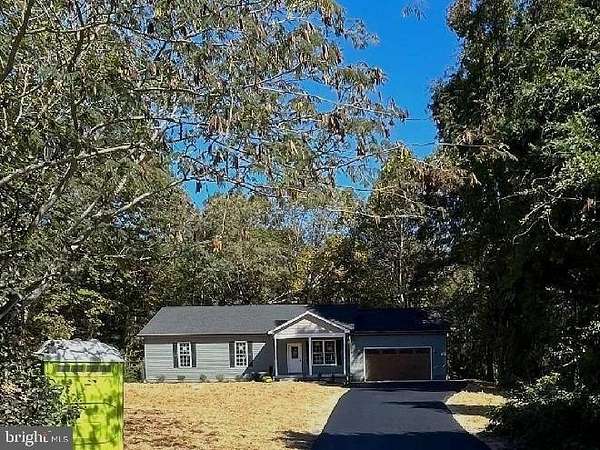 4 Acres of Land with Home for Sale in Charlotte Hall, Maryland