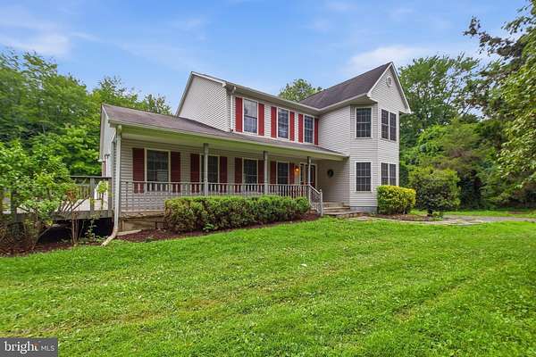 11 Acres of Land with Home for Lease in Aldie, Virginia