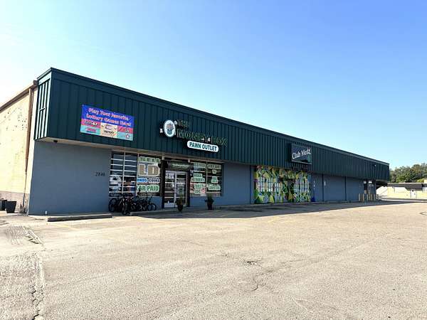 2 Acres of Improved Commercial Land for Sale in Flint, Michigan