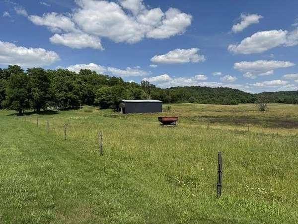 6.38 Acres of Land for Sale in Horse Cave, Kentucky