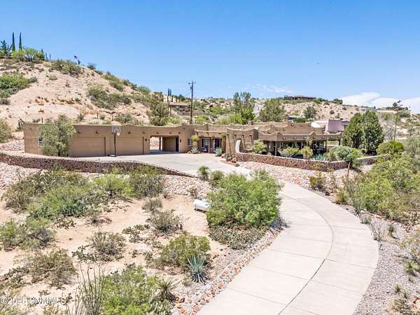 2.5 Acres of Land with Home for Sale in Las Cruces, New Mexico