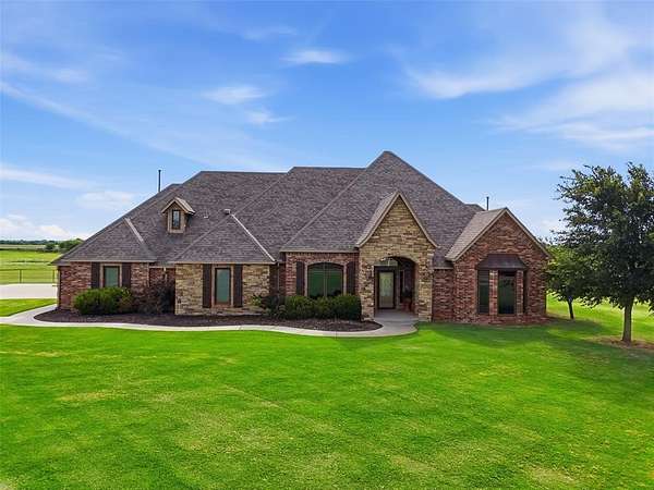5.54 Acres of Land with Home for Sale in El Reno, Oklahoma
